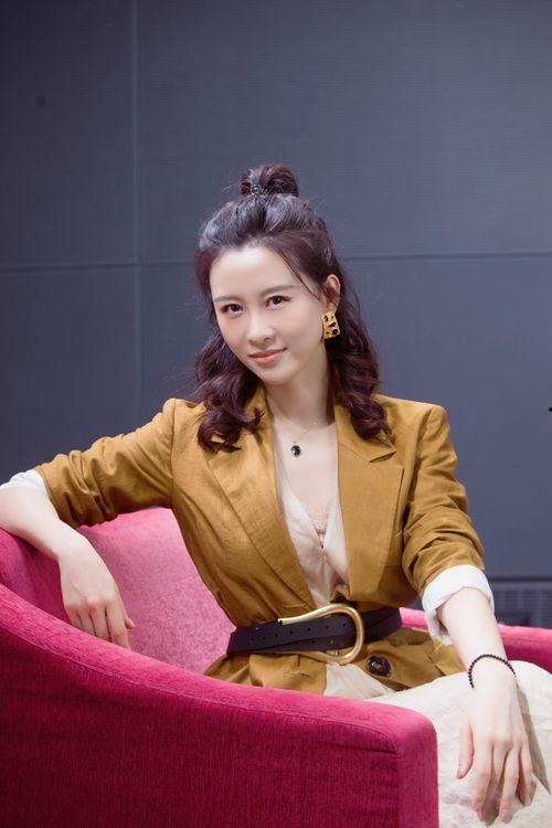 张静静演员生活照,镜头下的生活瞬间，展现真实魅力