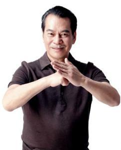 香港演员陈观泰,从武打巨星到影坛常青树